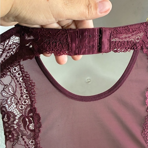 Rene Rofe Grand Finale  Ruffle Burgundy Lace M/L - Picture 10 of 14